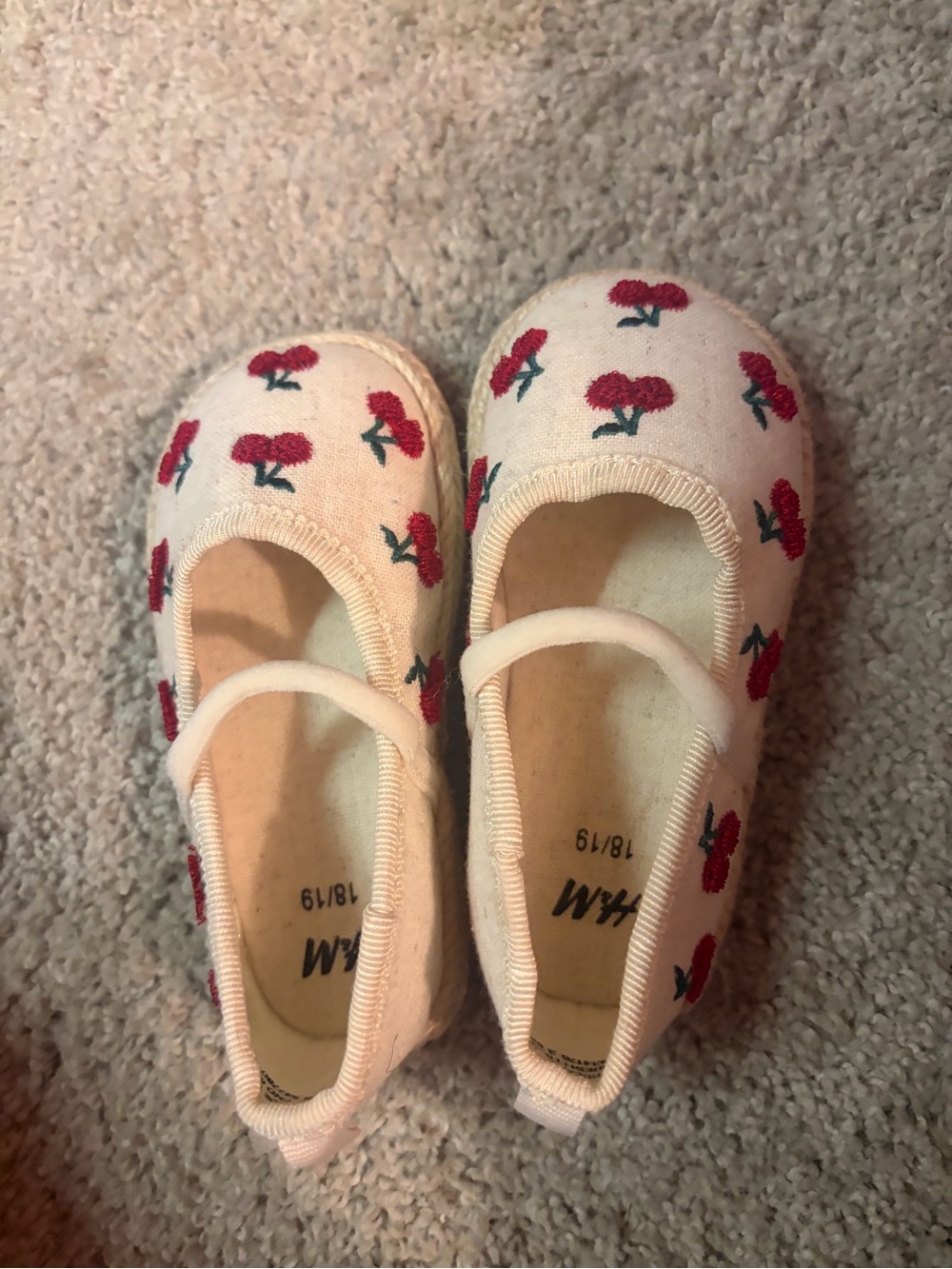 H&M Kids Cream espadrille Shoes with Red Floral Embroidery cherry
